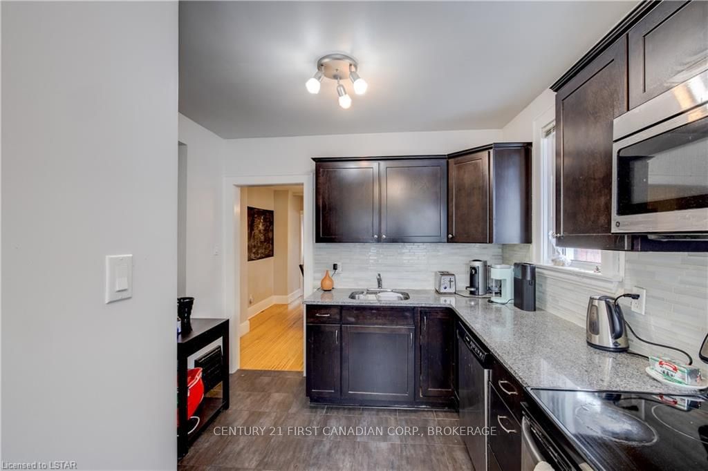 Listing Image 7
