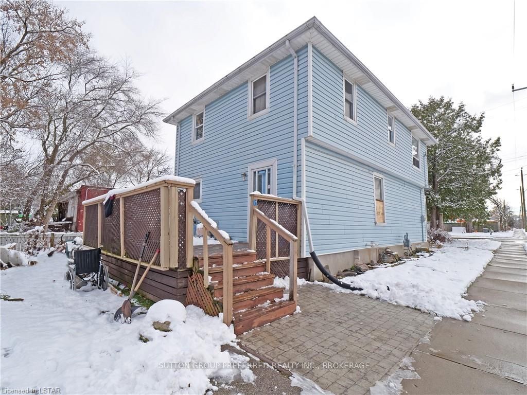 Listing Image 3