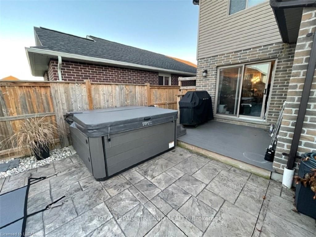 Listing Image 22
