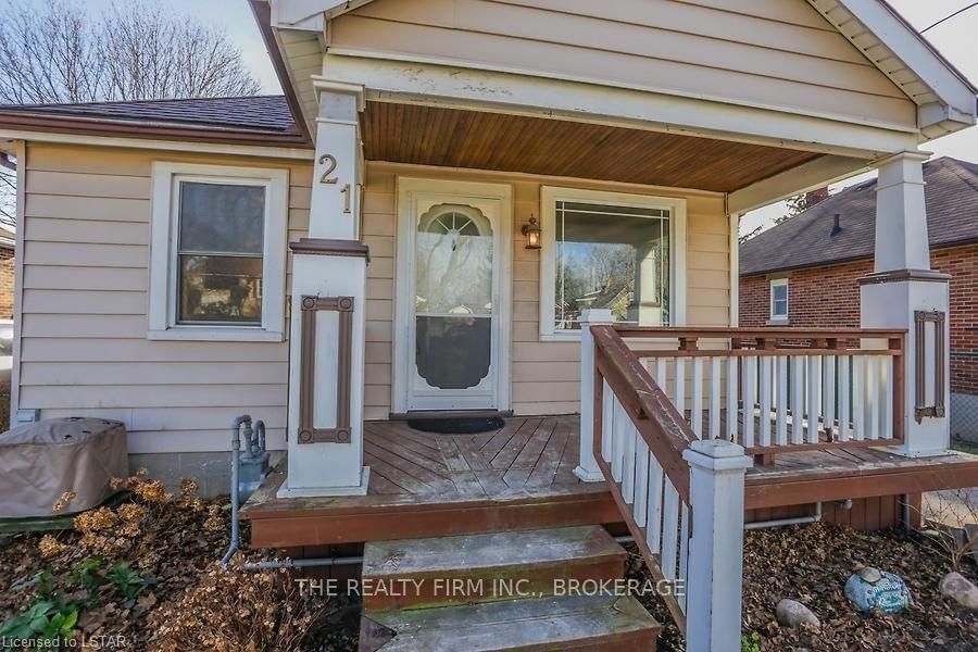 Listing Image 3