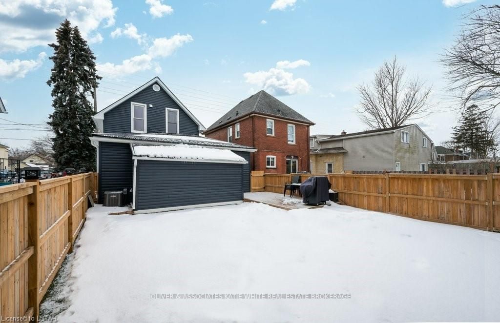 Listing Image 7