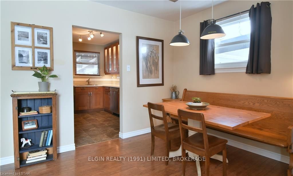 Listing Image 7