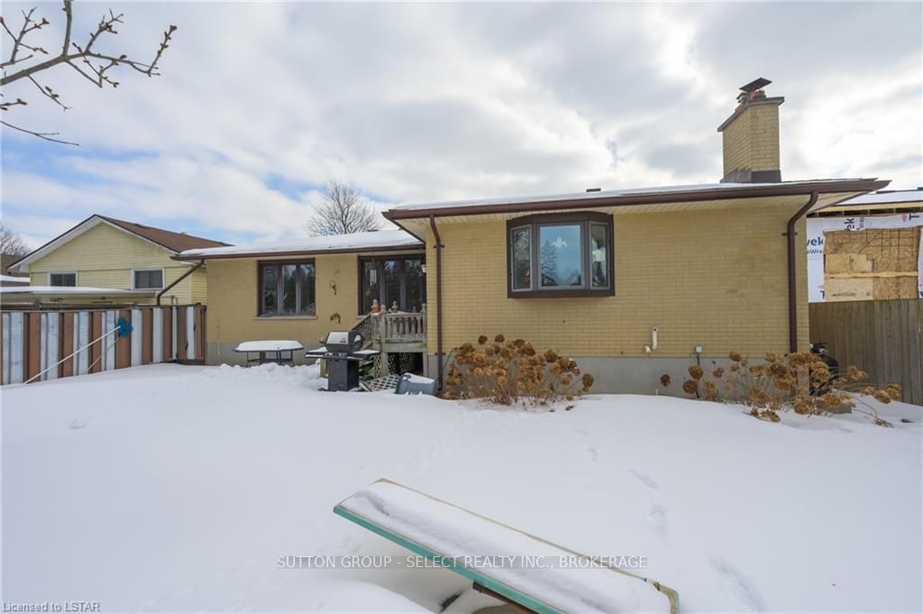 Listing Image 3