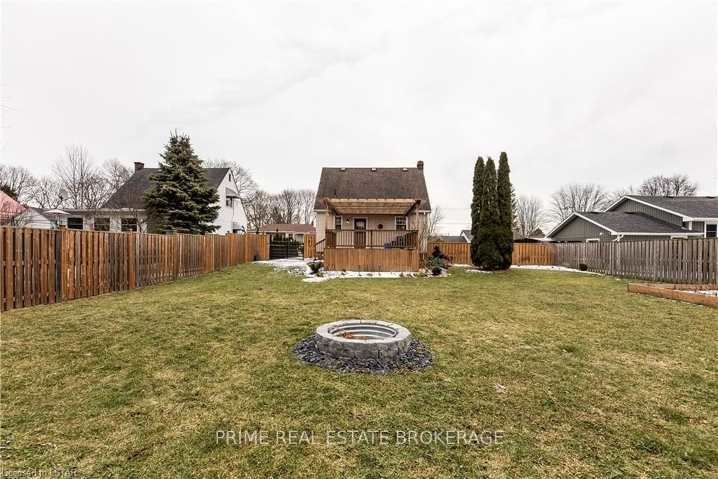 Listing Image 7