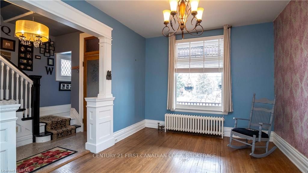 Listing Image 7