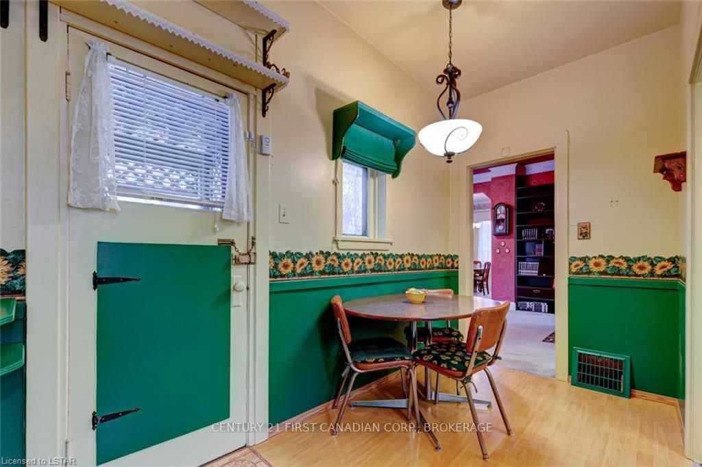 Listing Image 22