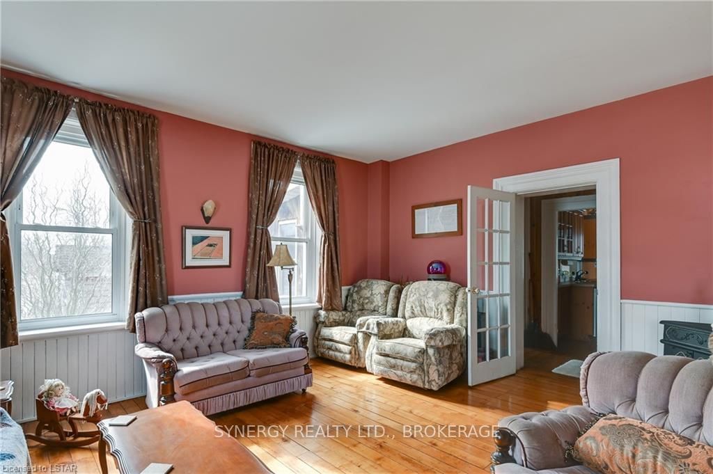 Listing Image 18
