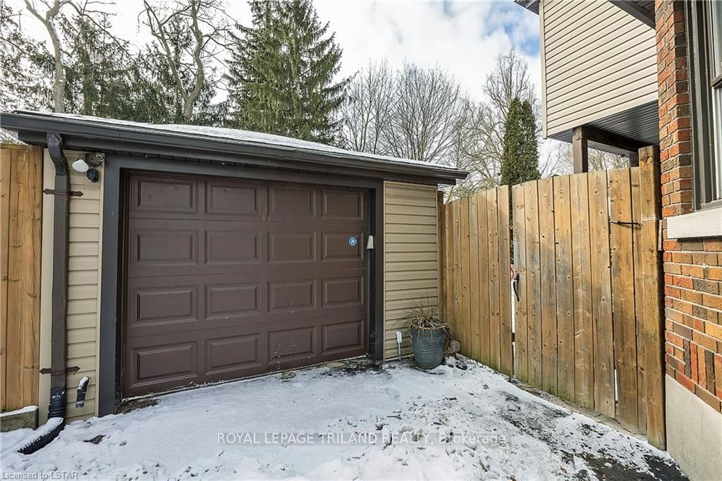 Listing Image 32
