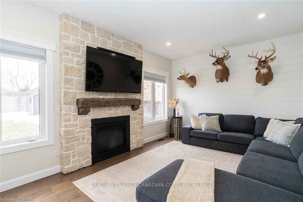 Listing Image 20