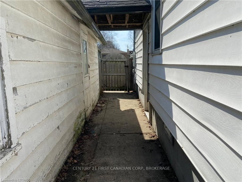 275 Ridout St, West Elgin, N0L 2C0 | Image 3