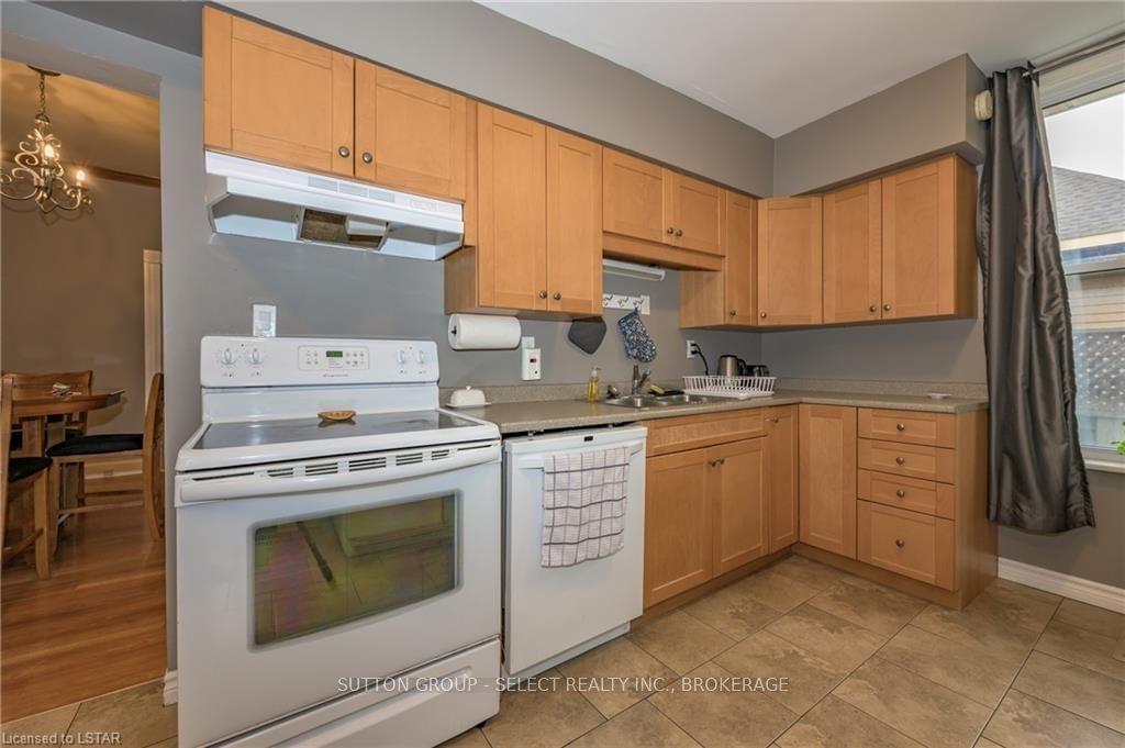 Listing Image 16