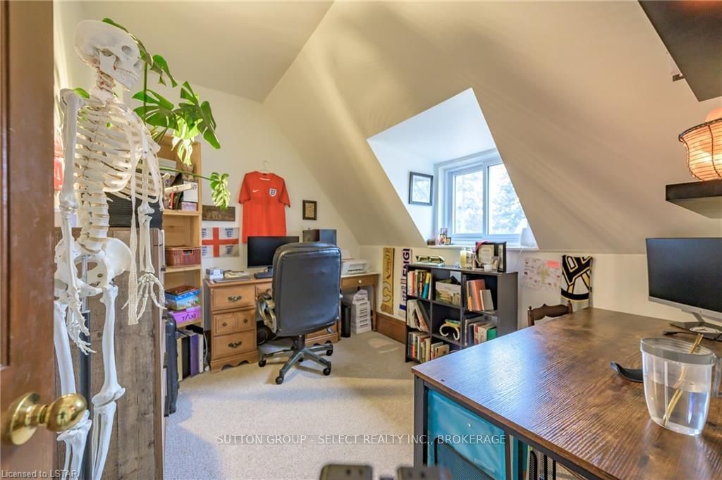 Listing Image 32