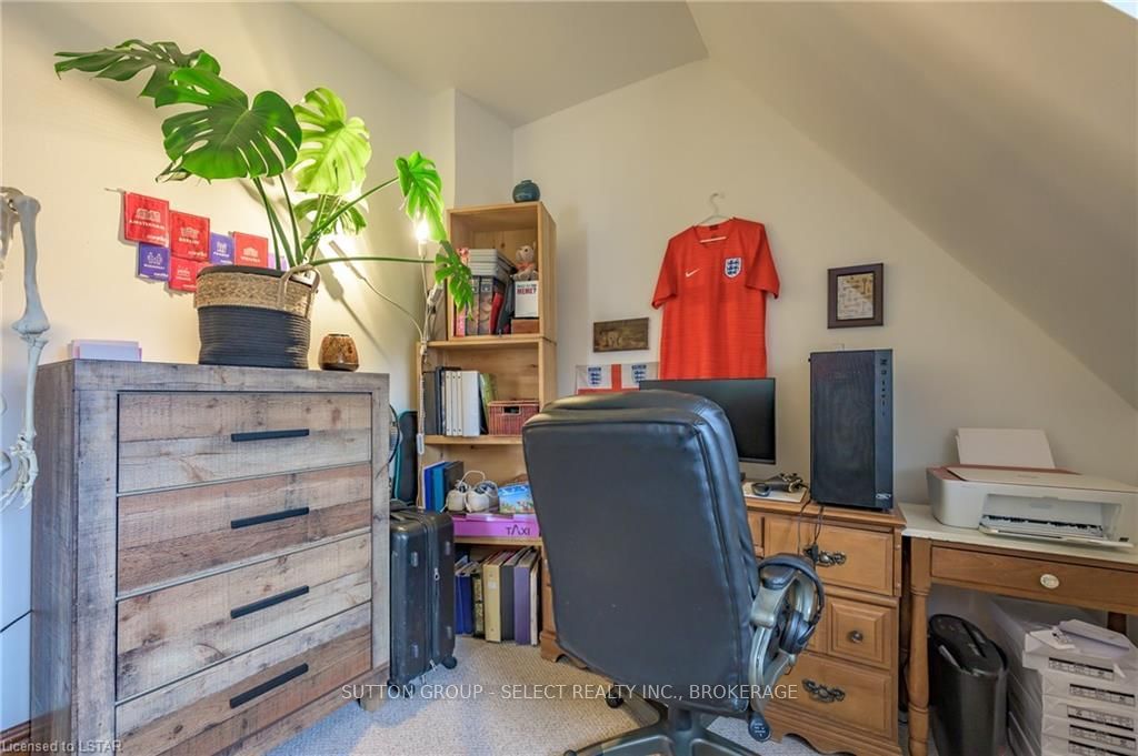 Listing Image 33
