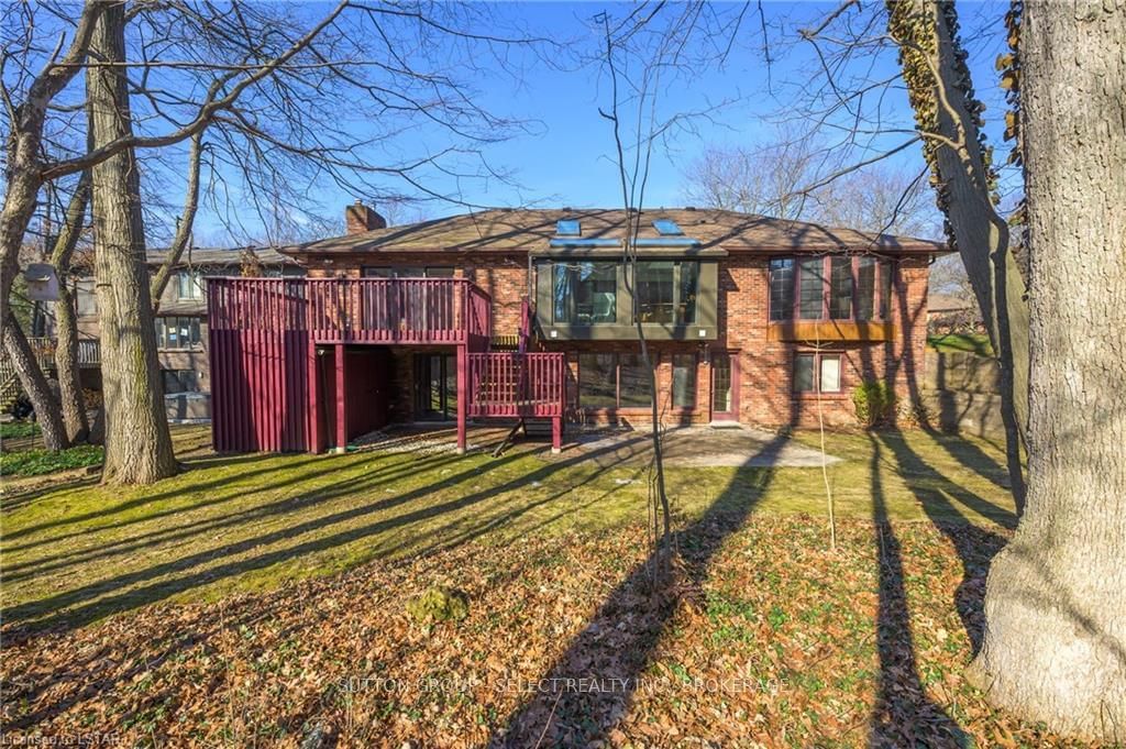 Listing Image 3