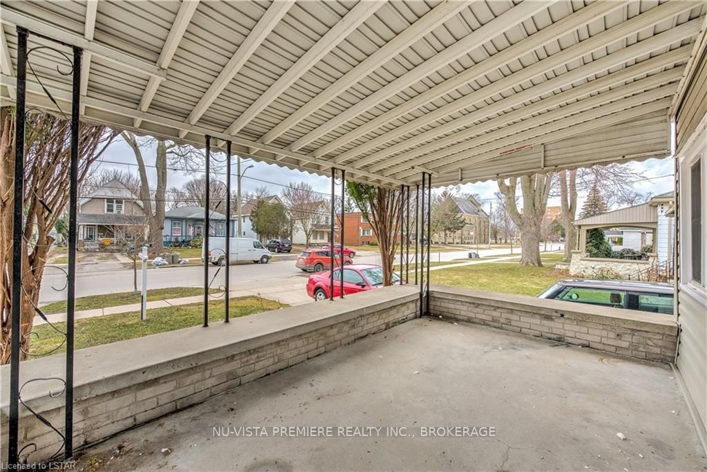 Listing Image 7