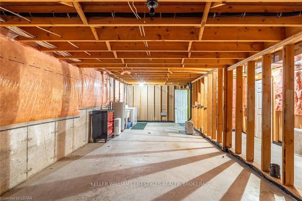 Listing Image 33