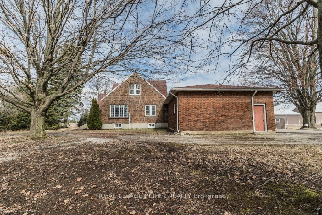 Listing Image 3