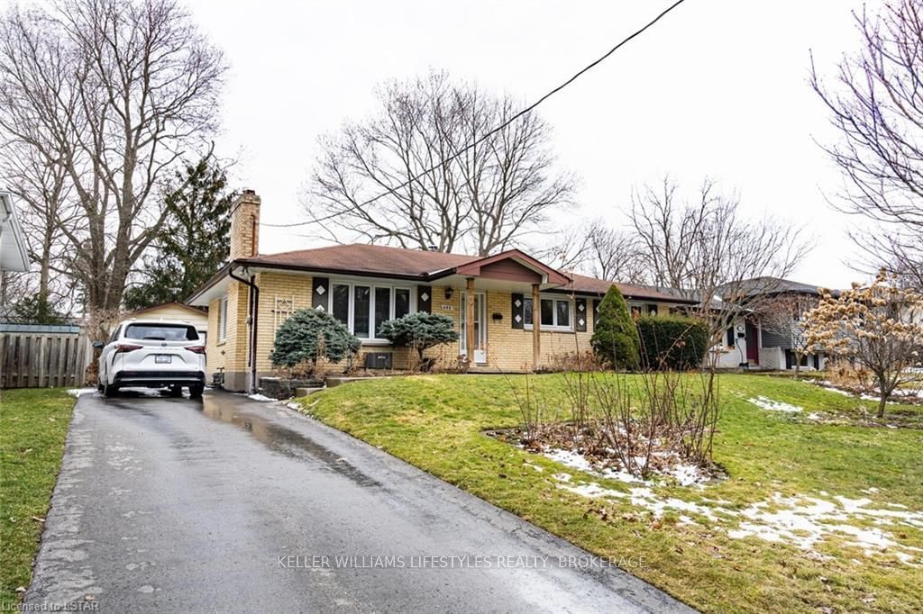 Listing Image 3