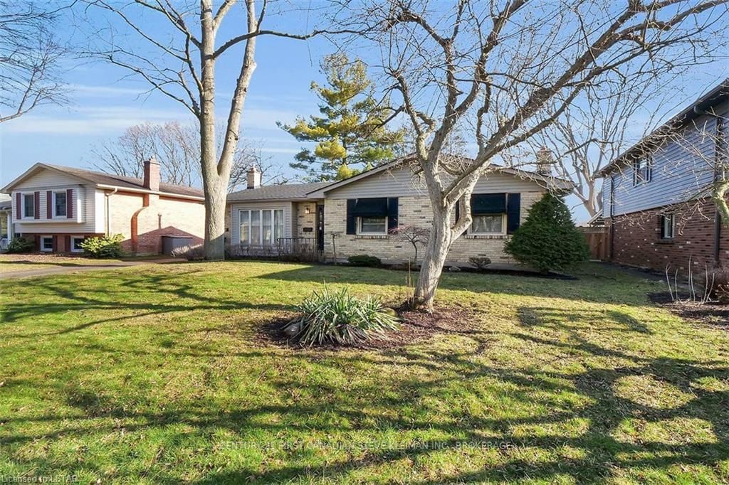 Listing Image 3
