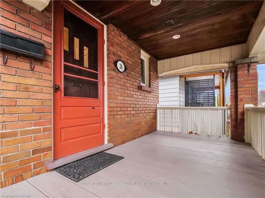 Listing photo 3