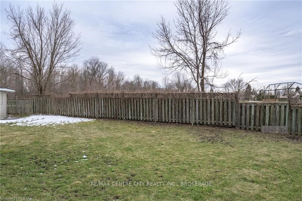 Listing Image 5