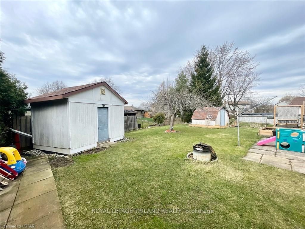 Listing Image 7