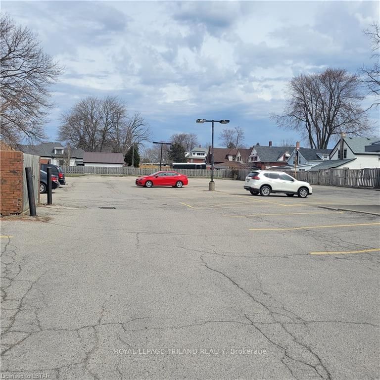 985 Talbot St, St. Thomas, N5P 1E9 | Image 3