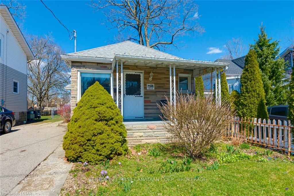 Listing photo 3