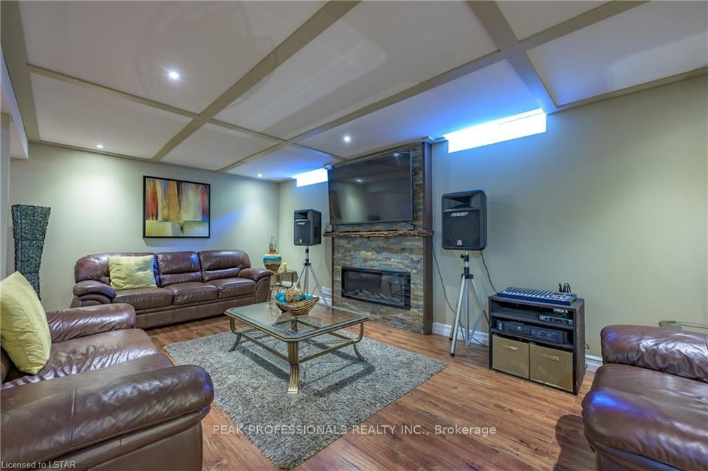 Listing Image 35