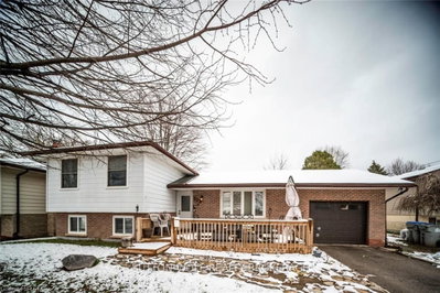 Detached House sold at 353 Dominion Street, Strathroy-Caradoc, Ontario, N7G 3G9 - NW - MLS: X7804101