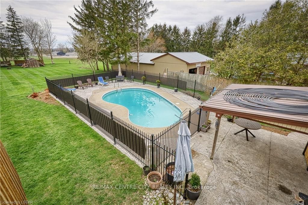 Listing Image 7