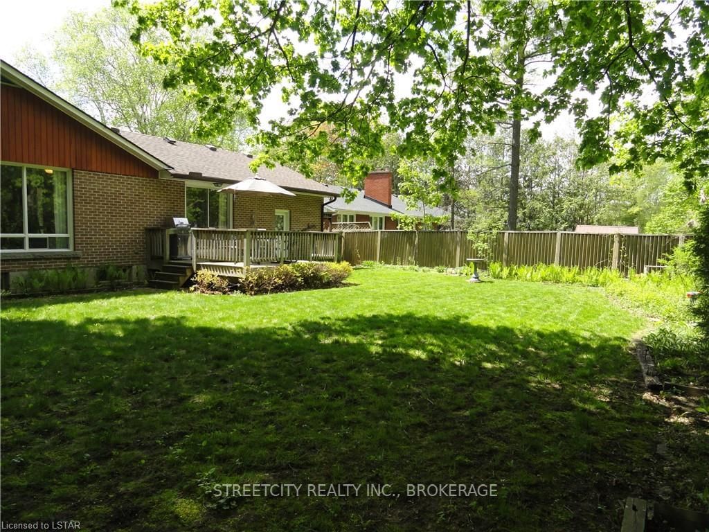 Listing Image 5