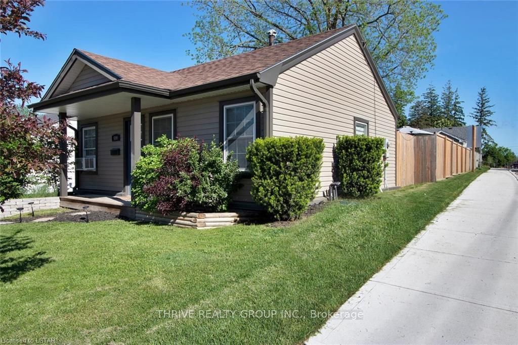 Listing Image 3