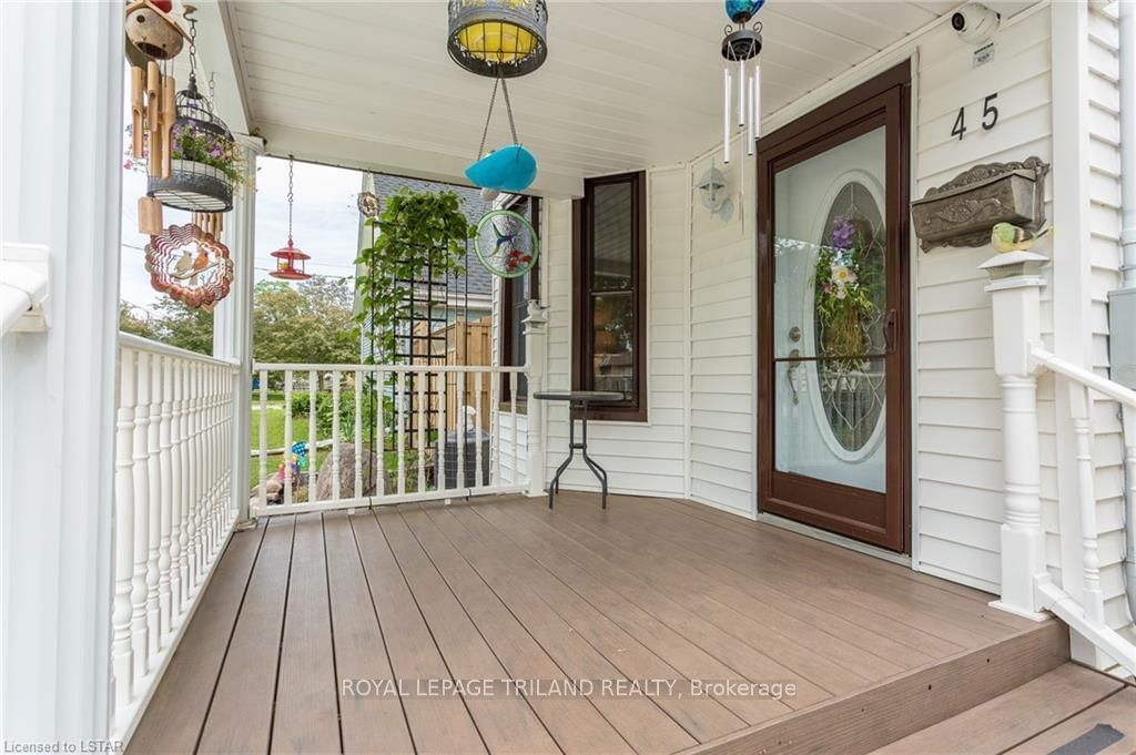 Listing Image 3