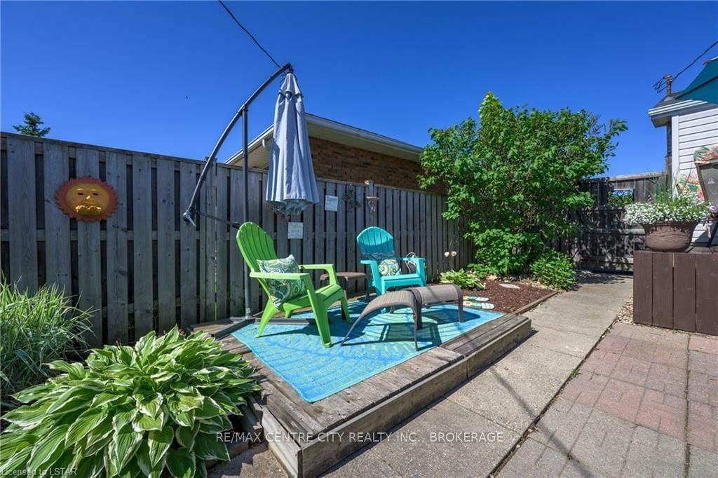 Listing Image 7