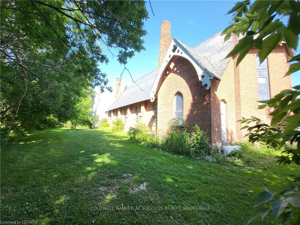 Listing Image 3