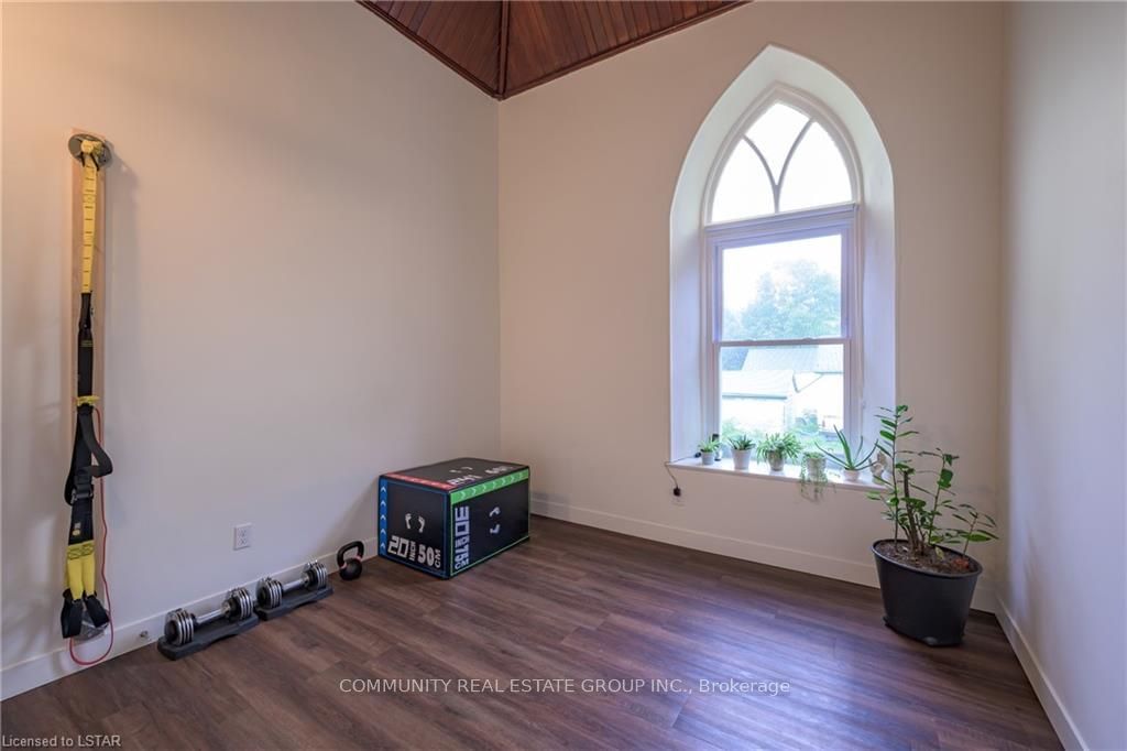 Listing Image 22