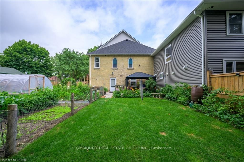 Listing Image 6