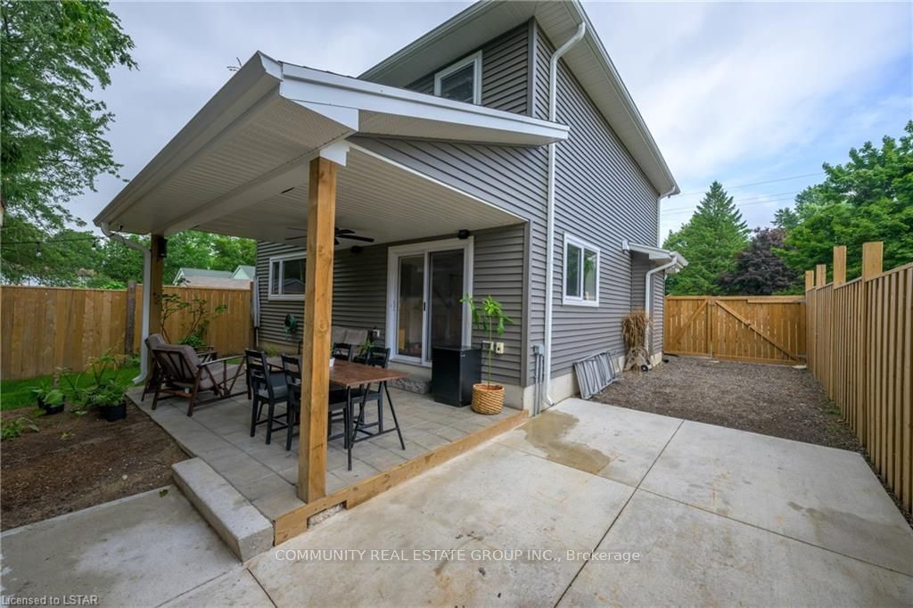 Listing Image 8