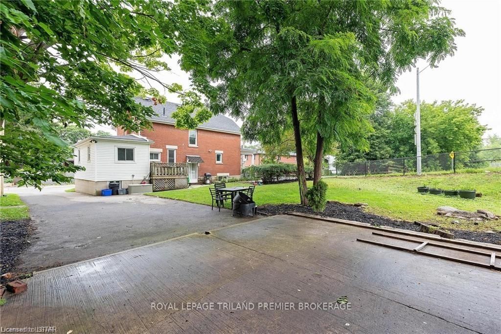 Listing Image 7