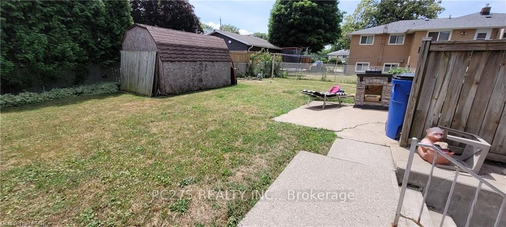 Listing Image 12