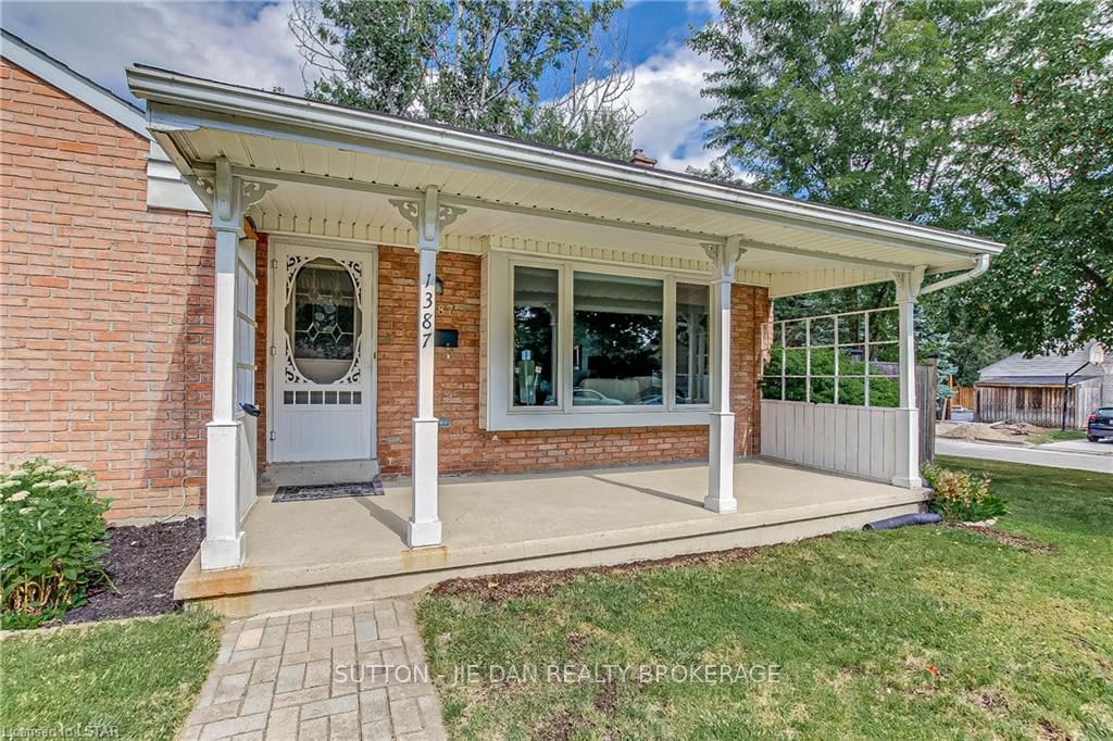 Listing Image 3