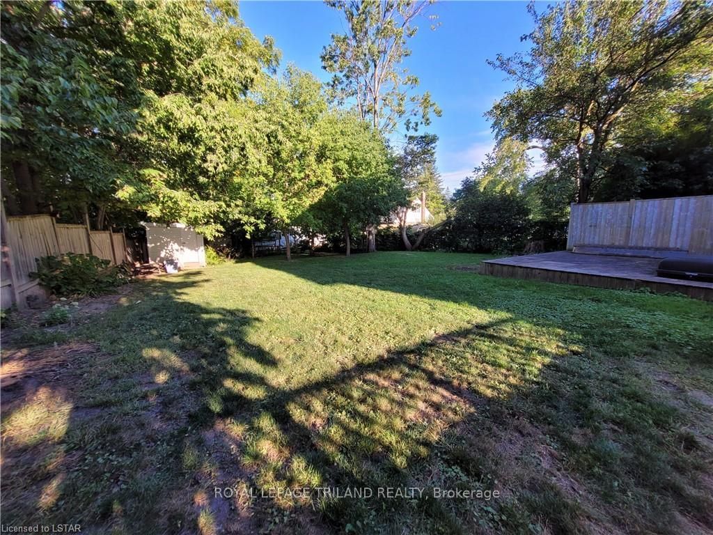 Listing Image 12