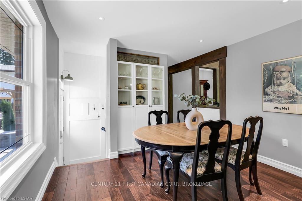 Listing Image 13