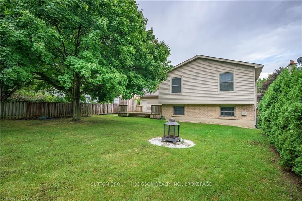 Listing Image 3