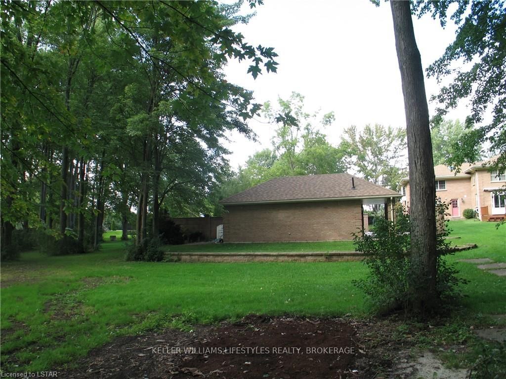 Listing Image 7