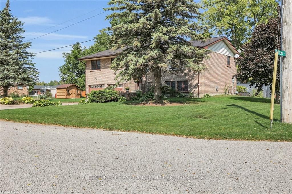 Listing Image 3