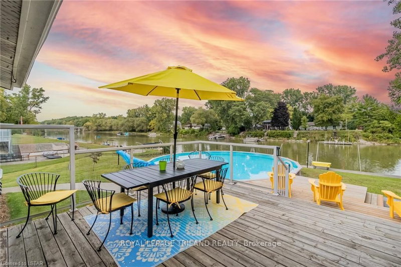 9952 Prince Phillip St, Lambton Shores, N0M 2N0 | Image 3