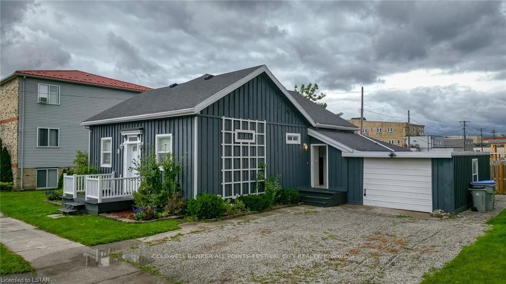 Listing Image 3