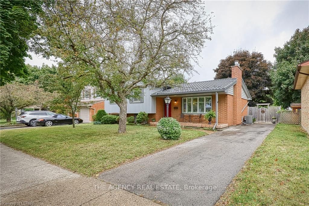 Listing Image 3